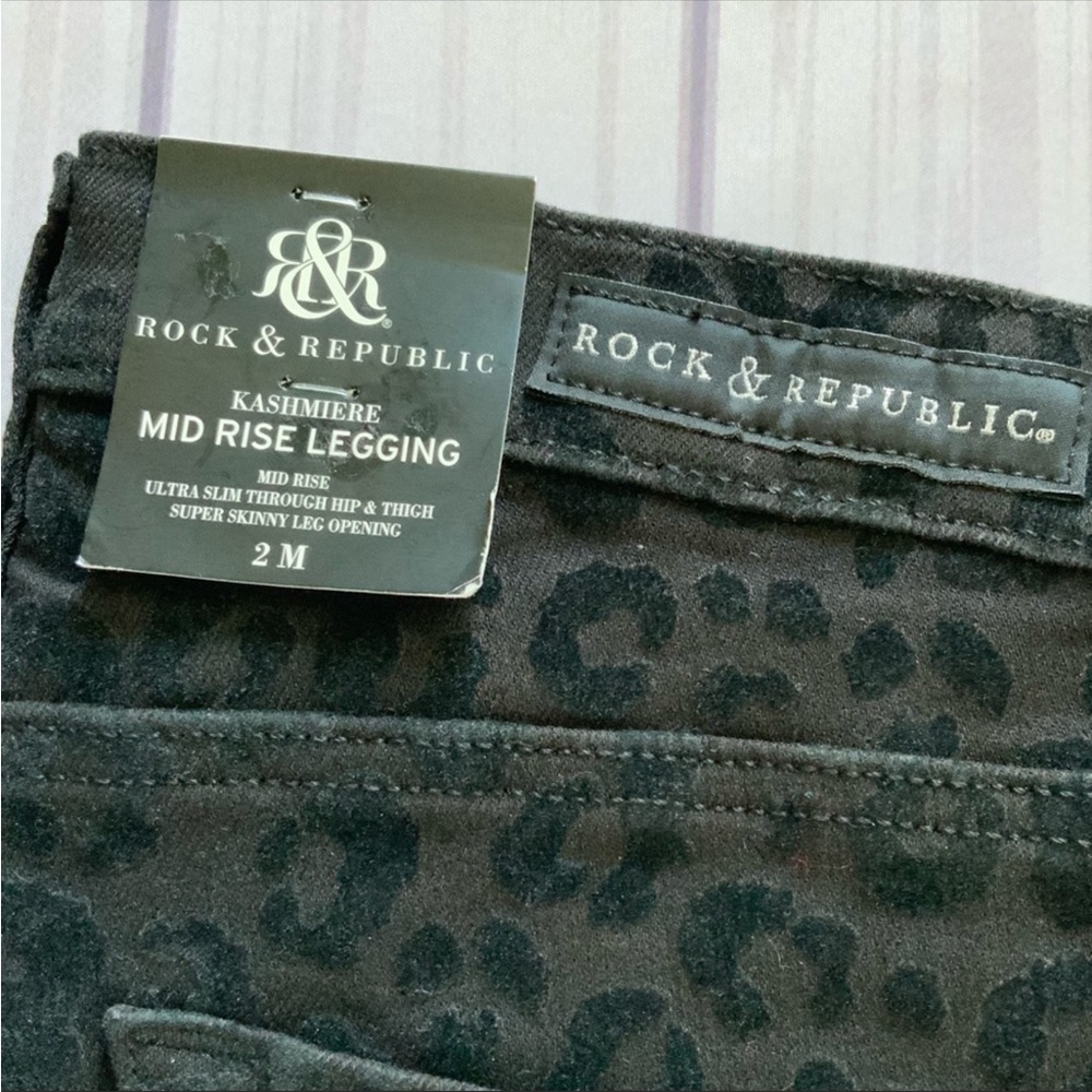 NWT Rock & Republic Black Mid Rise Kashmiere Animal Print Legging Jeans, Size 2 - Picture 7 of 12